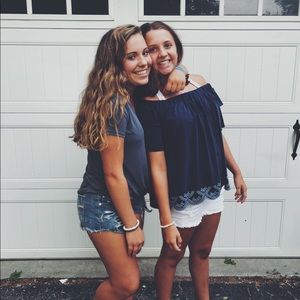 Meet your Posher, Olivia